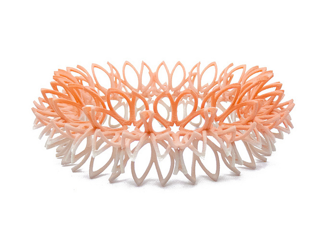 Budding flowers bangle in peach/ecru