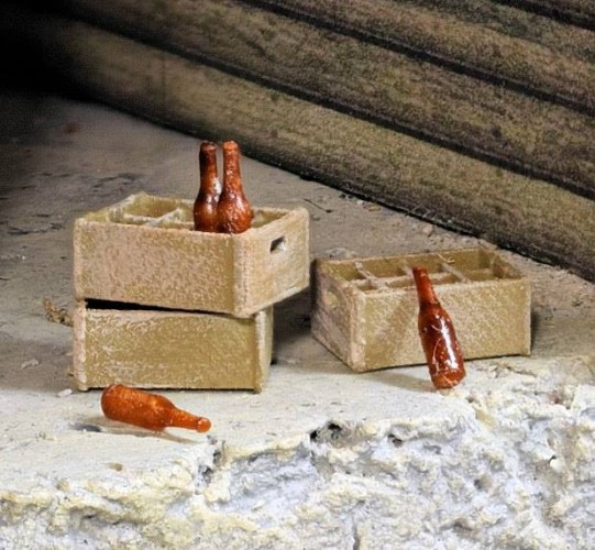 HO scale bottles