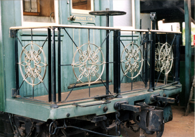 frontdeckcloseup