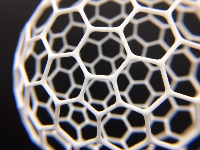 how to 3D print, how to make 3D prints at home, desktop 3D printing, FDM, SLS, nylon, selective laser sintering, how to choose a 3D printing material