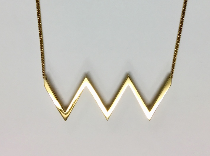 3D printed necklace pendant in zig zag shape