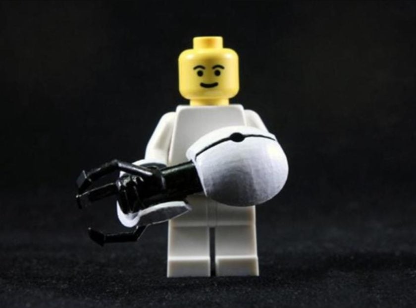 LEGO minifigure compatible portal gun